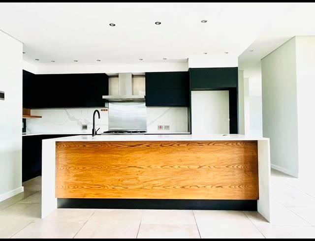 4 BEDROOM PROPERTY TO RENT IN CONSTANTIA